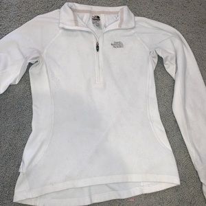 The North Face pull over Vapor Wick long sleeve